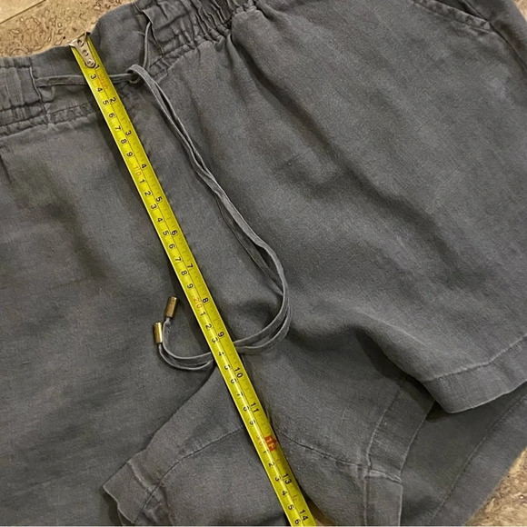 Company Ellen Tracy 100% Linen Shorts  Hi-Rise Gray Pull On Elastic Waistband. - Picture 5 of 8